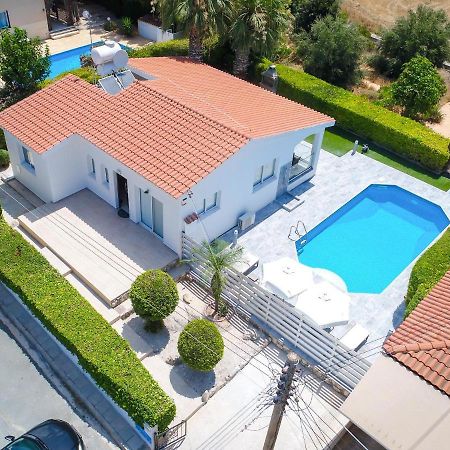 Bungalow Mikaella By Ezoria Villas كورال باي المظهر الخارجي الصورة