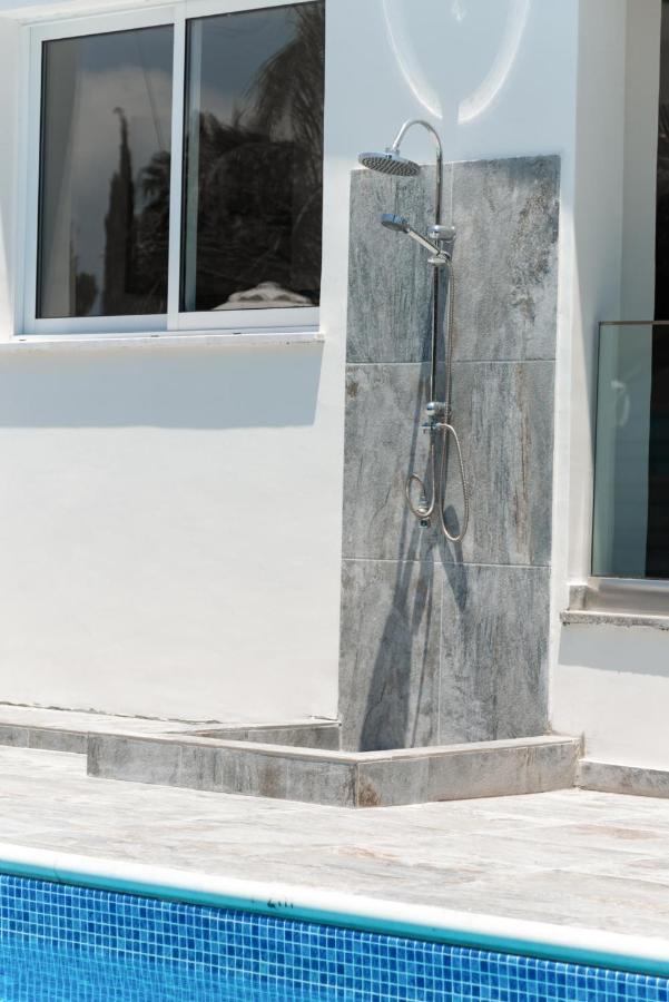 Bungalow Mikaella By Ezoria Villas كورال باي المظهر الخارجي الصورة
