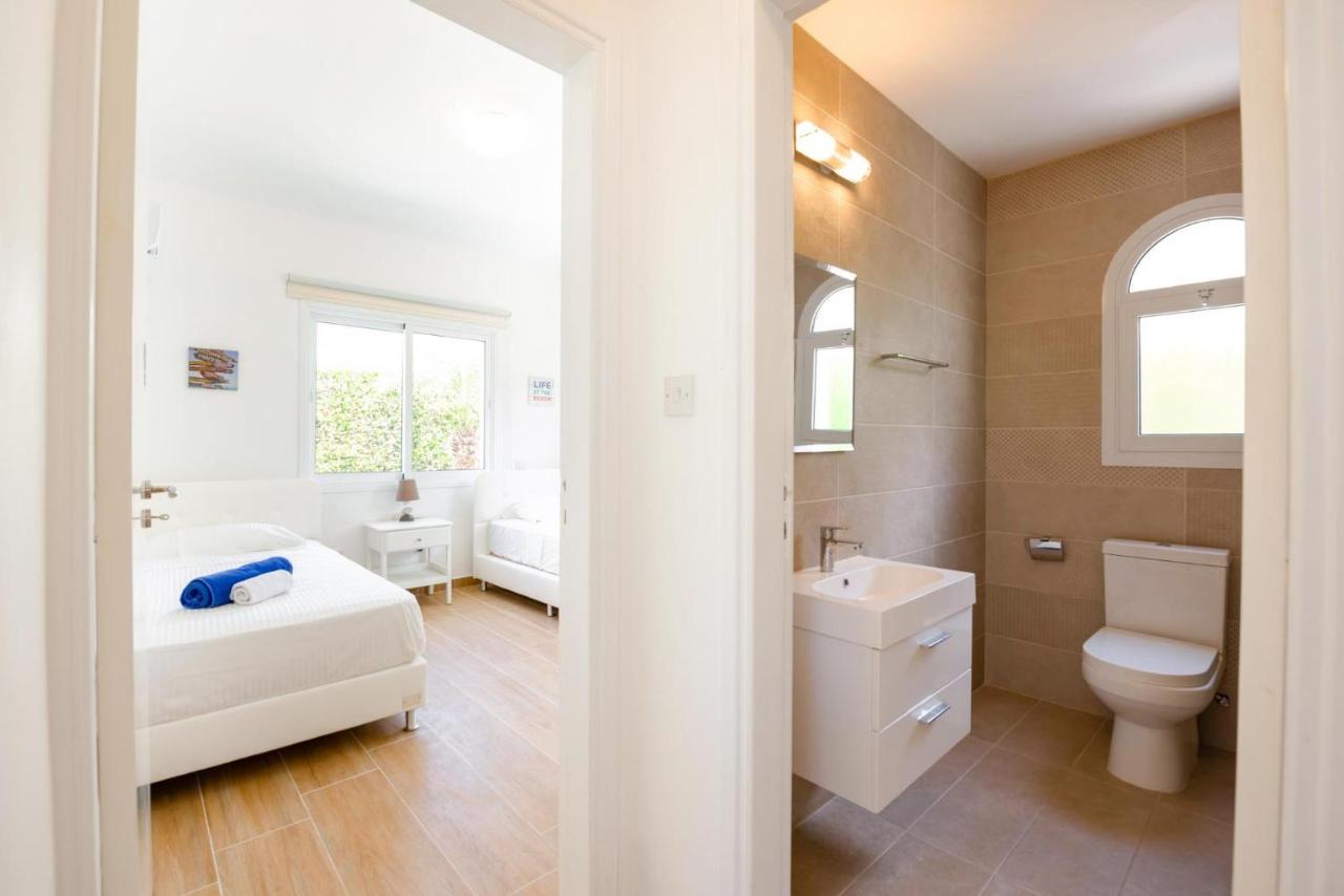Bungalow Mikaella By Ezoria Villas كورال باي المظهر الخارجي الصورة