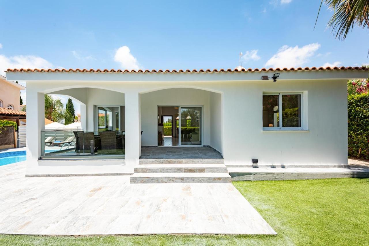 Bungalow Mikaella By Ezoria Villas كورال باي المظهر الخارجي الصورة