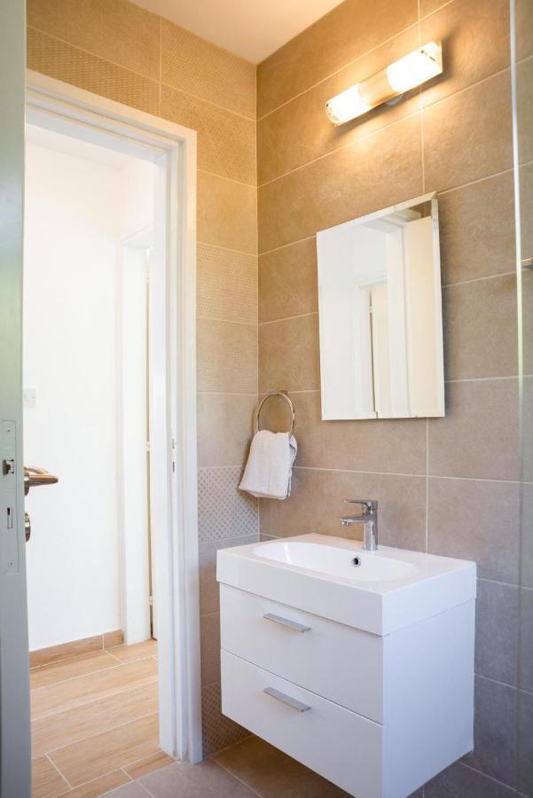 Bungalow Mikaella By Ezoria Villas كورال باي المظهر الخارجي الصورة