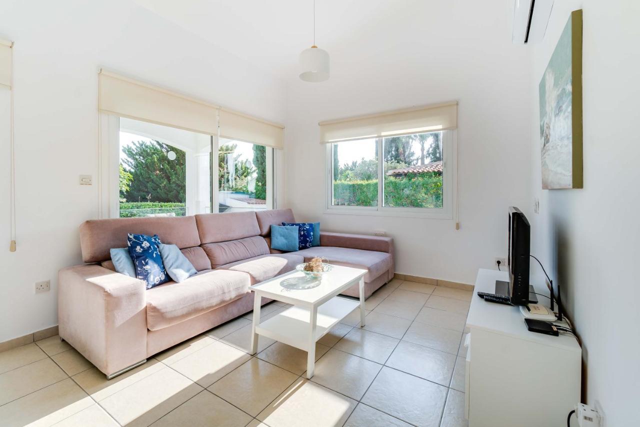Bungalow Mikaella By Ezoria Villas كورال باي المظهر الخارجي الصورة