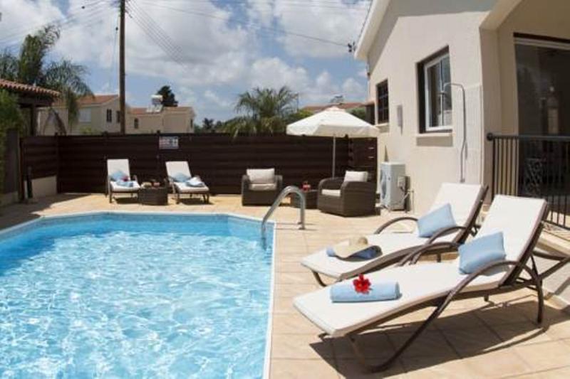 Bungalow Mikaella By Ezoria Villas كورال باي المظهر الخارجي الصورة
